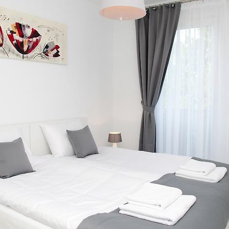 Apartamenty Mariela-Kolobrzeg Z Garazem Exterior photo
